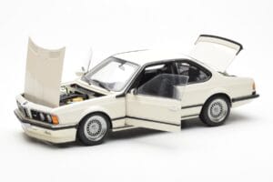 BMW M635 CSi E24 White Dealer Edition AUTOart 1:18 80430145829 Diecast - image 2 of 8
