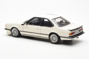 BMW M635 CSi E24 White Dealer Edition AUTOart 1:18 80430145829 Diecast - image 7 of 8