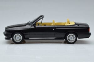 BMW M3 E30 Cabriolet Black Otto 1:18 OT1012 Resin - image 3 of 6