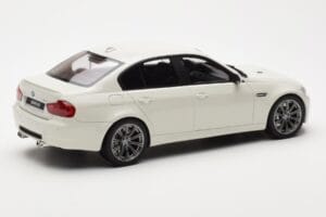 BMW M3 E90 Sedan White GT Spirit 1:18 GT053 Resin - image 2 of 6