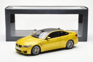 BMW M4 F82 Austin Yellow Metallic Paragon 1:18 80432339606 Diecast - image 8 of 8