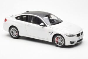 BMW M4 F82 Frozen Brilliant White Paragon 1:18 PA-97101 Diecast - image 6 of 8
