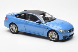 BMW M4 F82 Yas Marina Blue Paragon 1:18 PA-97102 Diecast - image 6 of 8