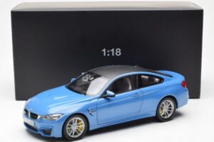 BMW M4 F82 Yas Marina Blue Paragon 1:18 PA-97102 Diecast - image 8 of 8