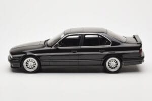 BMW M5 E34 Hartge H5 V12 Diamond Black Metallic Otto 1:18 OT362 Resin - image 3 of 6