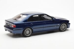 BMW M5 E39 Avus Blue Paint Issue Otto 1:18 OT070 Resin - image 2 of 6