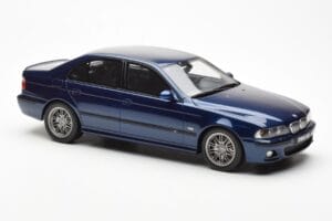 BMW M5 E39 Avus Blue Paint Issue Otto 1:18 OT070 Resin - image 4 of 6