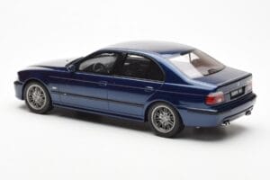 BMW M5 E39 Avus Blue Paint Issue Otto 1:18 OT070 Resin - image 5 of 6