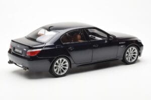 BMW M5 E60 Carbon Black Kyosho 1:18 08593BK Diecast - image 3 of 8