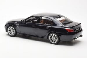 BMW M5 E60 Carbon Black Kyosho 1:18 08593BK Diecast - image 7 of 8