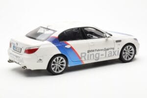 BMW M5 E60 Ring Taxi Nurburgring Kyosho 1:18 08593RT Diecast - image 3 of 8