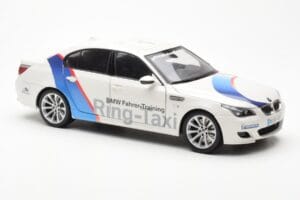 BMW M5 E60 Ring Taxi Nurburgring Kyosho 1:18 08593RT Diecast - image 6 of 8