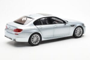 BMW M5 F10 Silverstone Silver Paragon 1:18 80432186353 Diecast - image 3 of 8