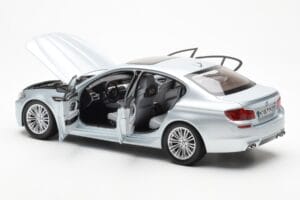 BMW M5 F10 Silverstone Silver Paragon 1:18 80432186353 Diecast - image 5 of 8