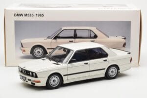 BMW M535i E28 Alpine White AUTOart 1:18 75161 Diecast - image 10 of 10