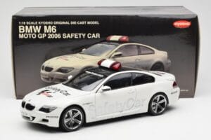 BMW M6 E63 MotoGP Safety Car 2006 Kyosho 1:18 08707GPB Diecast - image 8 of 8