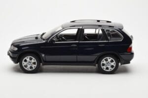 BMW X5 4.4i E53 Dark Blue Kyosho 1:18 08521DB Diecast - image 4 of 8