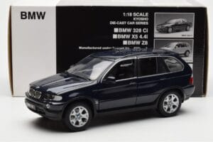 BMW X5 4.4i E53 Dark Blue Kyosho 1:18 08521DB Diecast - image 8 of 8