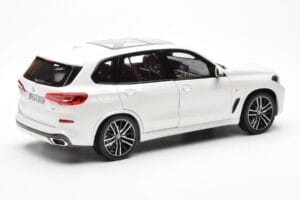 BMW X5 G05 White Paragon 1:18 80432450996 Diecast - image 3 of 8