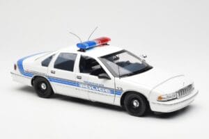Chevrolet Caprice Sebring Police UT Models 1:18 21029 Diecast - image 4 of 6