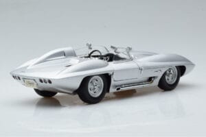 Chevrolet Corvette C1 Stingray Concept AUTOart 1:18 71000 Diecast - image 3 of 8