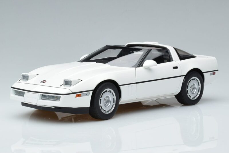 Chevrolet Corvette C4 White AUTOart 1:18 71243 Diecast