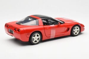 Chevrolet Corvette C5 Hardtop Red UT Models 1:18 21041 Diecast - image 2 of 6