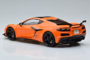 Chevrolet Corvette C8 Z06 Orange GT Spirit 1:18 GT417 Resin - image 5 of 6