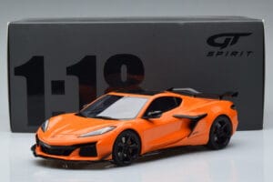 Chevrolet Corvette C8 Z06 Orange GT Spirit 1:18 GT417 Resin - image 6 of 6