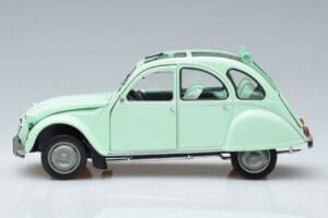 Citroen 2CV 6 Club Green Norev 1:18 181486 Diecast - image 4 of 7