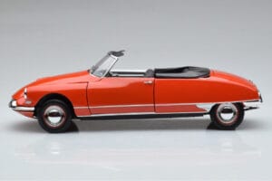 Citroen DS19 Cabriolet Norev 1:18 181599 Diecast - image 4 of 7