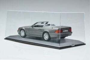 Display Case MCG 1:18 MCG99115 Diecast - image 9 of 11