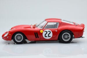 Ferrari 250 GTO #22 24 Hours of Le Mans 1962 Kyosho 1:18 08438B Diecast - image 4 of 10