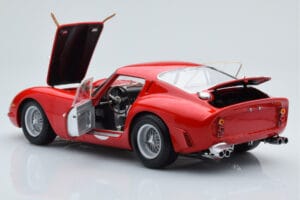 Ferrari 250 GTO #22 24 Hours of Le Mans 1962 Kyosho 1:18 08438B Diecast - image 5 of 10