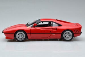 Ferrari 288 GTO Red Hot Wheels 1:18 J8248-0510 Diecast - image 4 of 10