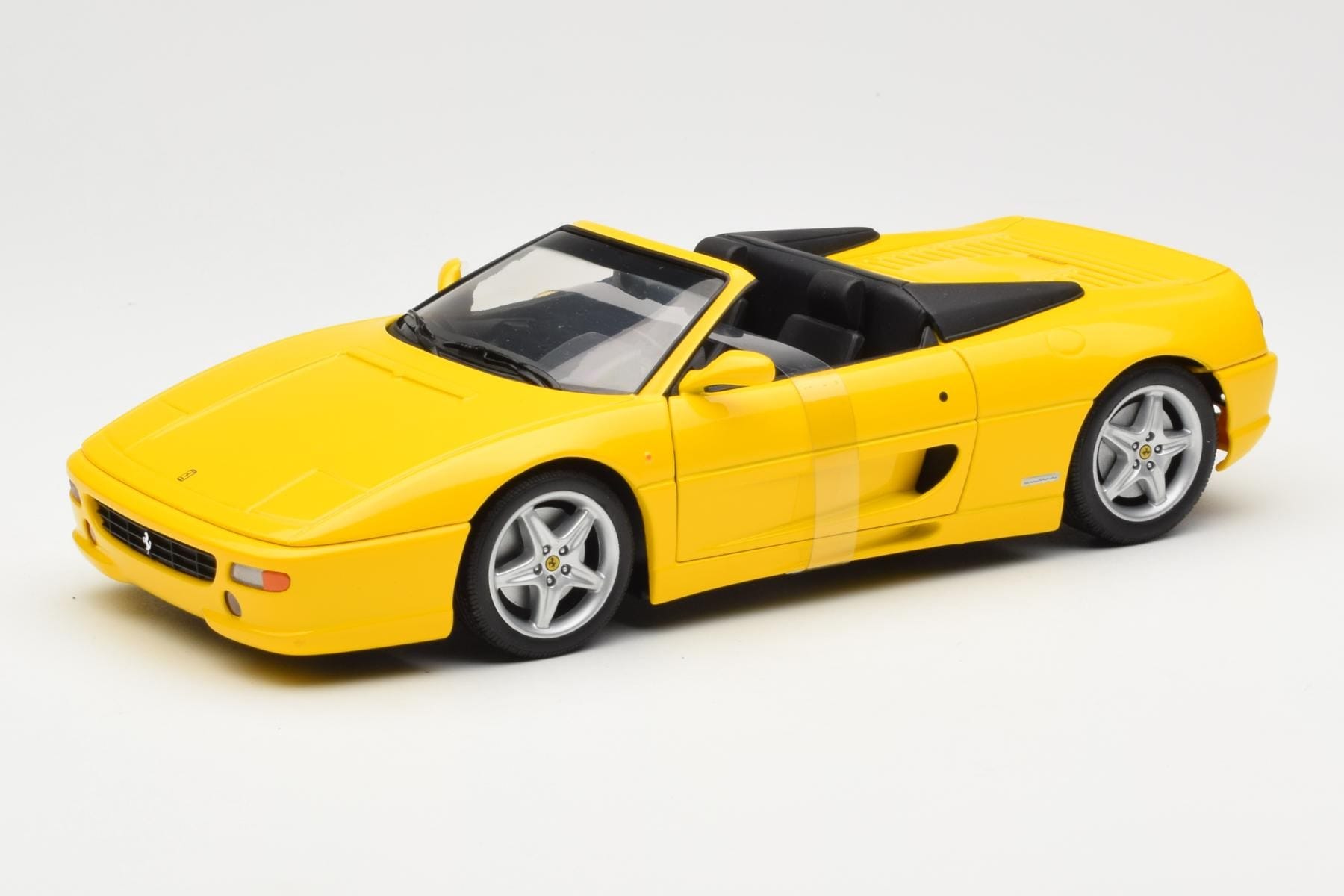 UT Models Ferrari F355 Spider 1:18 Yellow Diecast