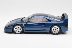 Ferrari F40 Blue GT Spirit 1:18 GT914 Resin - image 3 of 6