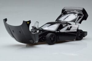 Ferrari F40 Lightweight Black Kyosho 1:18 08412BK Diecast - image 9 of 12