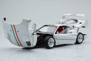 Ferrari F40 Pearl White Italy Kyosho 1:18 08416PWT-G Diecast - image 2 of 8