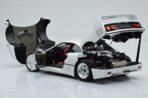 Ferrari F40 Pearl White Kyosho 1:18 08416PW-G Diecast - image 5 of 8