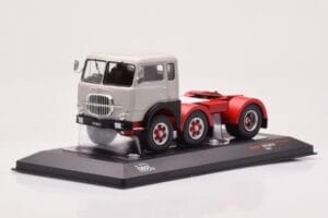 Fiat 690 T1 White IXO 1:43 TR176 Diecast - image 3 of 4