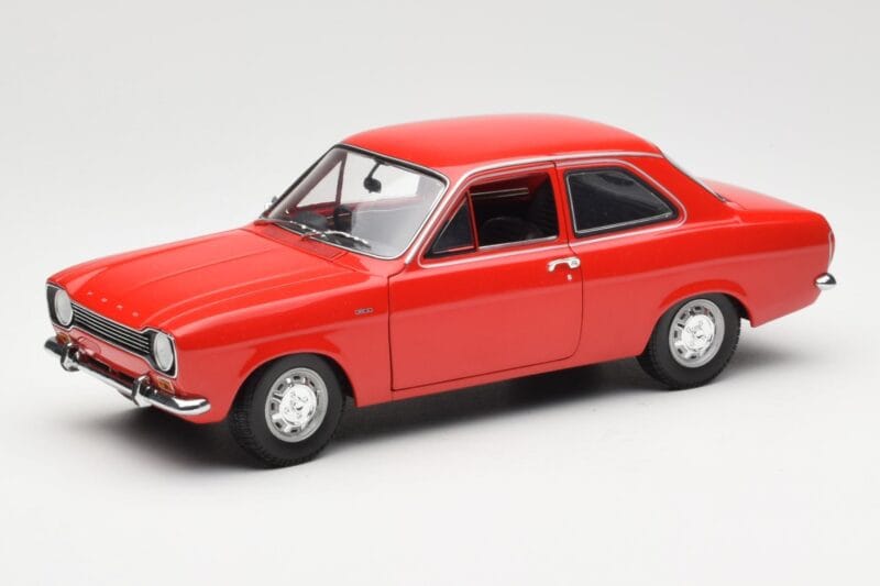 Ford Escort Mk1 RHD Red Minichamps 1:18 150081070 Diecast