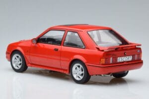 Ford Escort Mk4 RS Turbo S Red MCG 1:18 MCG18273 Diecast - image 5 of 6
