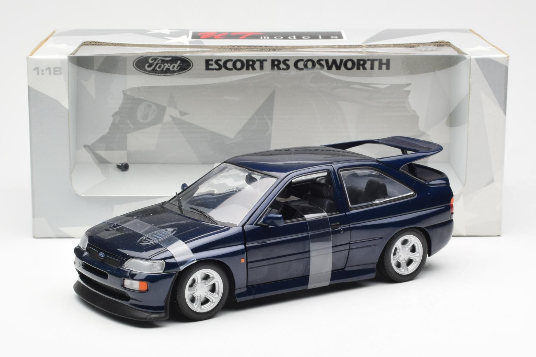 UT Models Ford Escort RS Cosworth 1:18 Blue Metallic