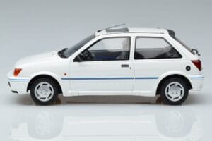 Ford Fiesta Mk3 XR2i Otto 1:18 OT967 Resin - image 3 of 6