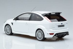 Ford Focus RS Mk2 White Otto 1:18 OT977 Resin - image 5 of 6