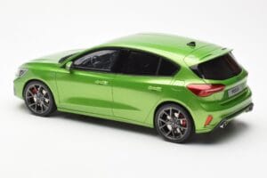 Ford Focus Mk5 ST Phase 2 Mean Green Otto 1:18 OT450 Resin - image 5 of 6