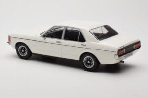 Ford Granada Mk1 White MCG 1:18 MCG18395 Diecast - image 5 of 6