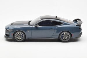 Ford Mustang Dark Horse Vapor Blue Metallic GT Spirit 1:18 GT454 Resin - image 3 of 6