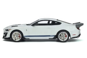 Ford Mustang Shelby GT500 S550 Dragon Snake White GT Spirit 1:18 GT306 Resin - image 3 of 5